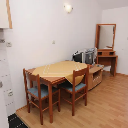 Studio Razanac 5766d Apartamento Rtina