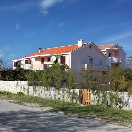 Studio Razanac 5766d *